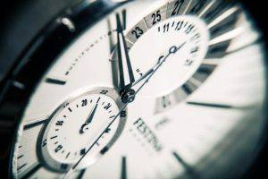 Elektronische Archivierung - Herausforderungen und Lösungen 4 clock 407101 640